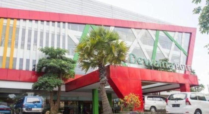 Dewarna Hotel Bojonegoro Exterior foto